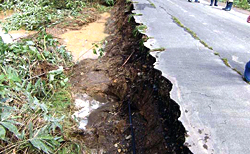 丸松地区・道路等被害2の写真