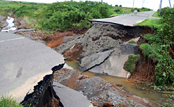 北里地区・道路、河川被害4の写真