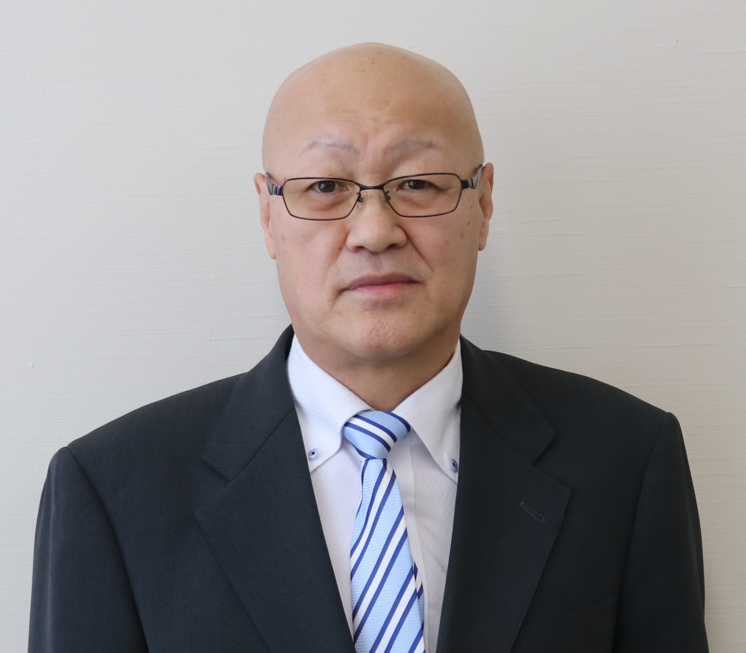 議席番号5番 山本議員の写真
