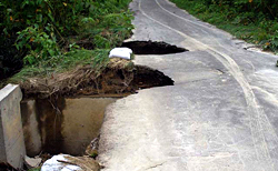 丸松地区・道路等被害5の写真